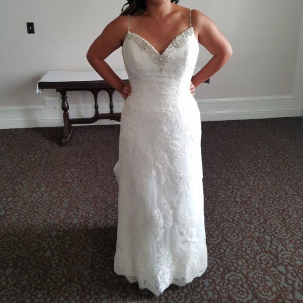 Elegant white wedding dress